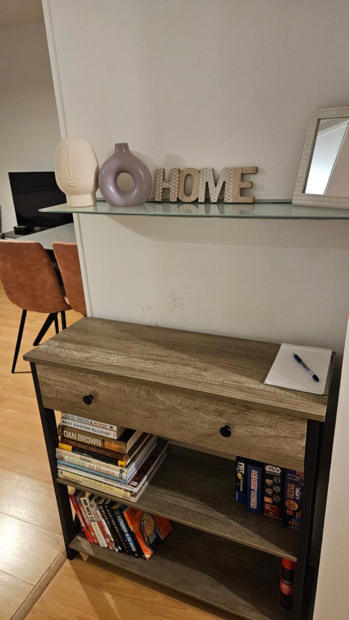 Bright And Spacious One Bedroom Apparment, Free Parking Londra Esterno foto